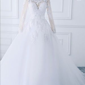 Brand new wedding dress